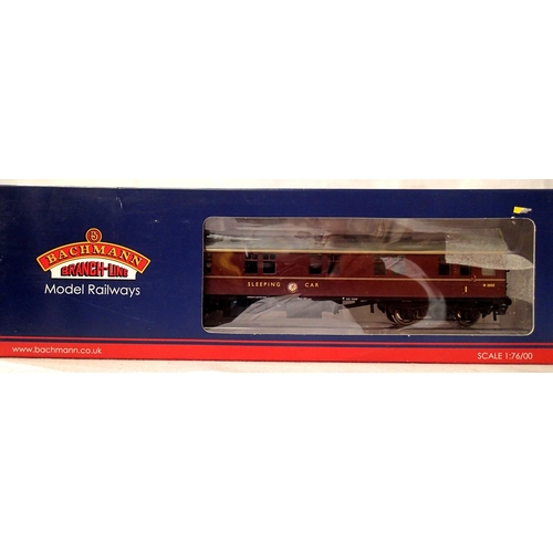 2087 - Bachmann 39500, MK1 sleeping car first class. In excellent condition, boxed. P&P Group 1 (£14+VAT fo... 