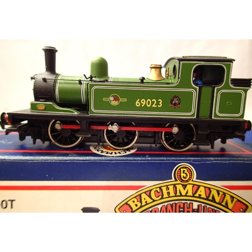 2116 - Bachmann 31-051 class J72 locomotive BR Green, Late Crest 69023, excellent condition, box with wear.... 