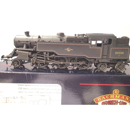 2155 - Bachmann 32-356 standard class tank 80038, Black Late Crest, weathered, excellent condition, box wit... 