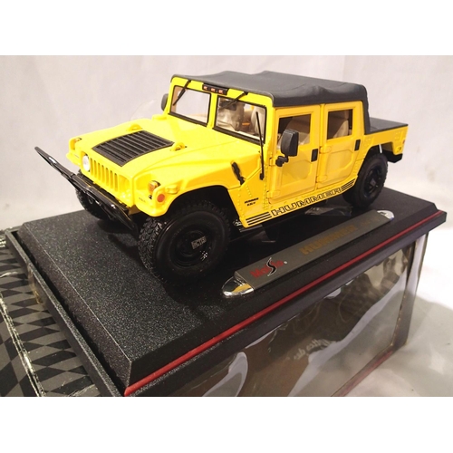 2169 - Maisto 1/18 scale Hummer soft top, yellow/black excellent condition, box is fair. P&P Group 1 (£14+V... 