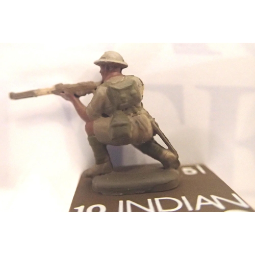 2208 - Selection of 1/72 scale Wargaming figures, plastic and finished to an excellent condition. P&P Group... 