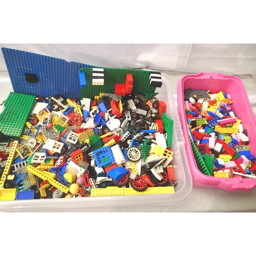 2229 - Approximately 8kg of mixed lego including figures etc. P&P Group 1 (£14+VAT for the first lot and £1... 