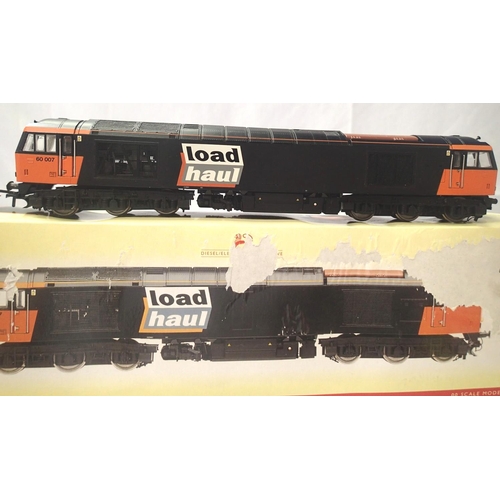 2281 - Hornby R2489 Class 60 diesel 60007, load haul black/orange. In good condition, missing buffer, roof ... 