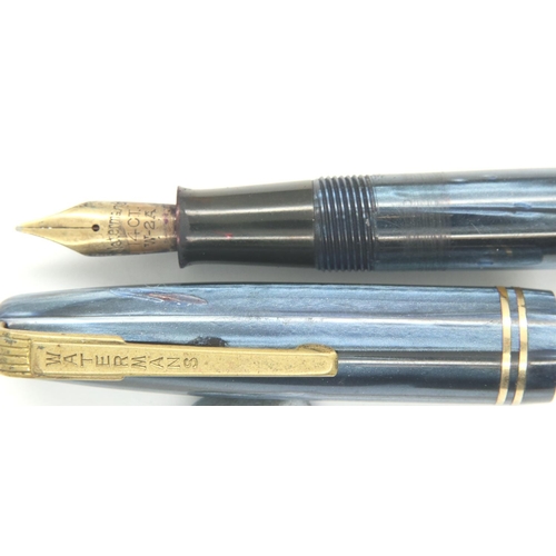 119 - Watermans blue marbled fountain pen with 14ct gold nib.  P&P Group 1 (£14+VAT for the first lot and ... 