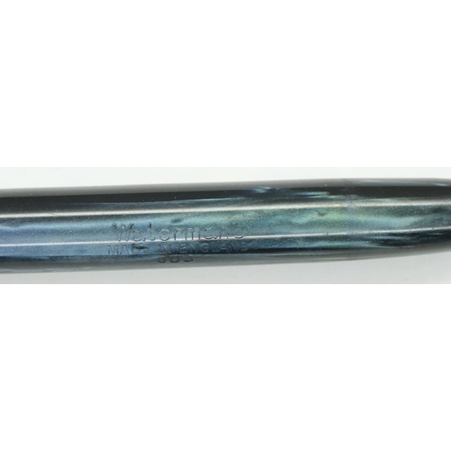 119 - Watermans blue marbled fountain pen with 14ct gold nib.  P&P Group 1 (£14+VAT for the first lot and ... 