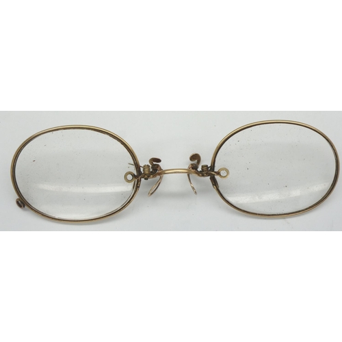 90 - Two pairs of Victorian spectacles. P&P Group 1 (£14+VAT for the first lot and £1+VAT for subsequent ... 