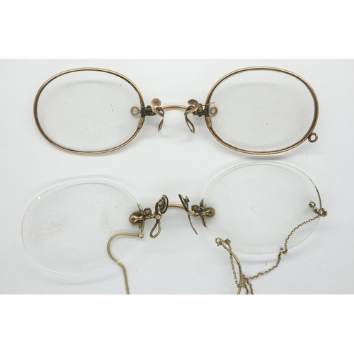 90 - Two pairs of Victorian spectacles. P&P Group 1 (£14+VAT for the first lot and £1+VAT for subsequent ... 