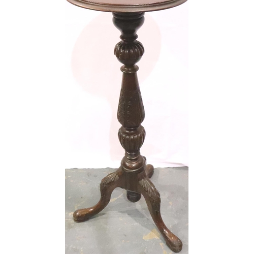 3084 - A Victorian carved mahogany torchere with carved column and tripod support, H: 92 cm. Not available ... 