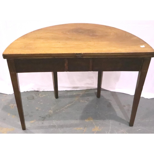 3087 - 19th century walnut demi line fold over tea table with inlaid frieze and tapered supports, D: 93cm, ... 