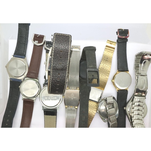 157 - Ten mixed gents quartz wristwatches, not working at lotting. P&P Group 1 (£14+VAT for the first lot ... 