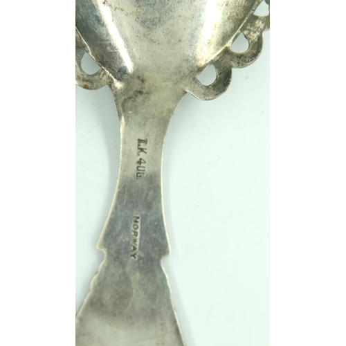 180 - Norwegian silver spoon, L: 16 cm, 41g. P&P Group 1 (£14+VAT for the first lot and £1+VAT for subsequ... 