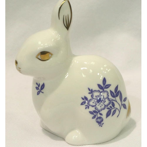 224 - Royal Crown Derby Imari blue rabbit, H: 10 cm, first quality. No cracks, chips or visible restoratio... 