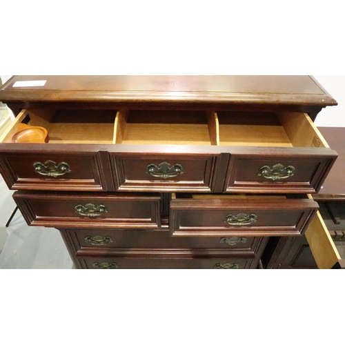 3132 - Gibbard reproduction mahogany chest of drawers, having sectioned top drawer above six further drawer... 