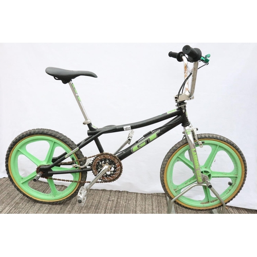 1011 - GT Performance BMX bike, serial number GE/92459FY16505. Not available for in-house P&P, contact Paul... 