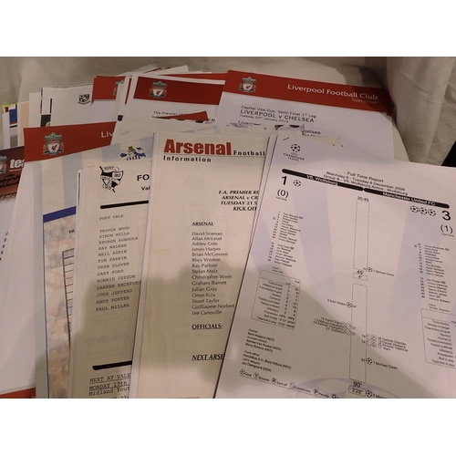 1024 - Box of assorted football team sheets, mainly Liverpool. P&P Group 1 (£14+VAT for the first lot and £... 