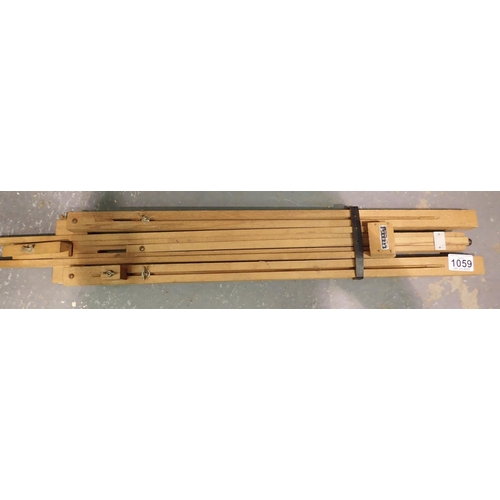 1059 - Reeves folding artist easel. Not available for in-house P&P, contact Paul O'Hea at Mailboxes on 0192... 