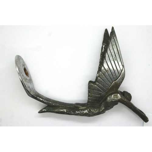 116 - Original chromed vehicle bonnet mascot, in the form of a winged angel, H: 15 cm. Some rust pitting b... 