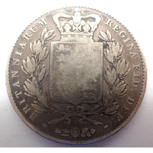 3019 - 1845 silver crown of Queen Victoria, Cinquefoil Stops. P&P Group 0 (£5+VAT for the first lot and £1+... 