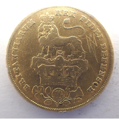 3055 - 1826 gilt silver shilling of George IV. P&P Group 0 (£5+VAT for the first lot and £1+VAT for subsequ... 