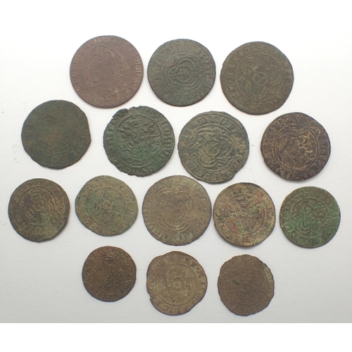 3098 - Collection of Medieval brass Jettons. P&P Group 0 (£5+VAT for the first lot and £1+VAT for subsequen... 