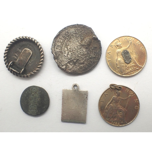 3102 - Mixed lot of converted coin buttons/cufflinks. P&P Group 0 (£5+VAT for the first lot and £1+VAT for ... 