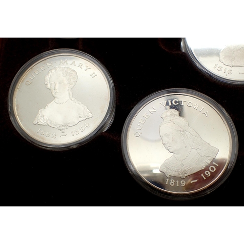 3115 - Set of five 9 Queens of The British Isles sterling silver medals. P&P Group 0 (£5+VAT for the first ... 