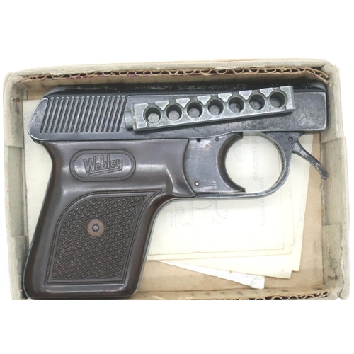 2005 - Webley Mark III Sports Starting Pistol, boxed with instruction leaflet. P&P Group 1 (£14+VAT for the... 