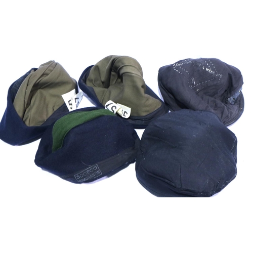 2118 - Two berets and three side caps, including Royal Engineers. (5) P&P Group 2 (£18+VAT for the first lo... 