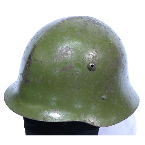 2133 - Bulgarian WWII steel helmet with leather liner. P&P Group 2 (£18+VAT for the first lot and £3+VAT fo... 