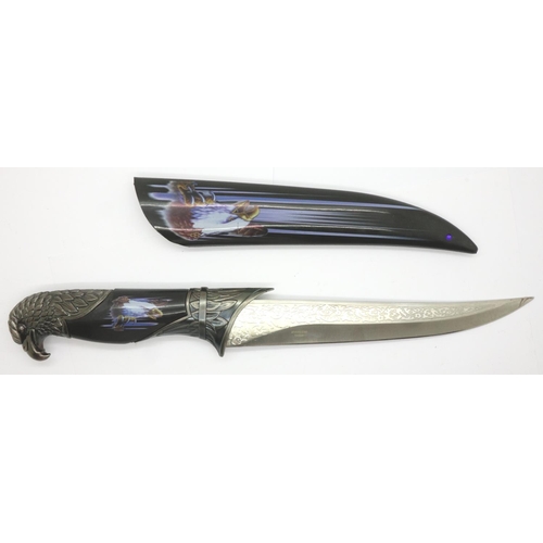 2192 - American style single blade light weight hunting knife. P&P Group 2 (£18+VAT for the first lot and £... 