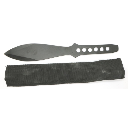 2193 - Un-named throwing knife with sheath. P&P Group 2 (£18+VAT for the first lot and £3+VAT for subsequen... 