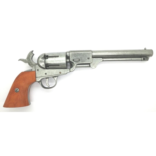 2197 - Colt Navy percussion replica revolver. P&P Group 2 (£18+VAT for the first lot and £3+VAT for subsequ... 