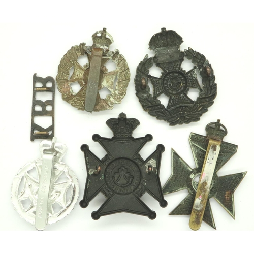 2270 - The Kings Royal Rifle Corps: Victorian and later cap badges with one shoulder flash (6). P&P Group 1... 