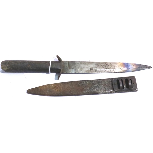 2309 - German WWII fighting knife, with steel scabbard. P&P Group 1 (£14+VAT for the first lot and £1+VAT f... 