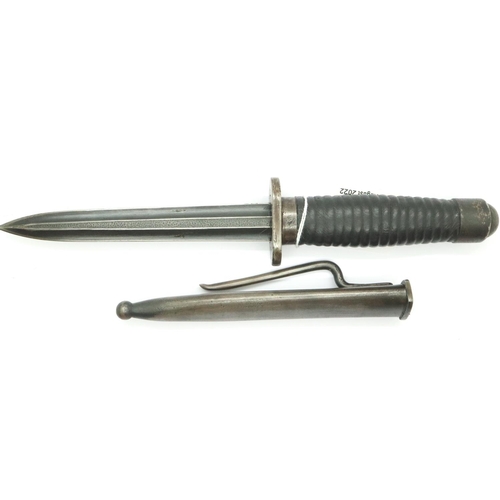 2311 - US Marine Corps  K Bar knife, sheath and metal blade marked USMC R4, blade L: 15 cm. P&P Group 2 (£1... 