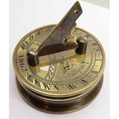 150 - Brass compass and time reader marked Stanley London. P&P Group 1 (£14+VAT for the first lot and £1+V... 