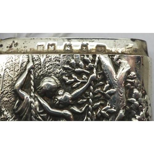 173 - Hallmarked silver vesta case, 29g. P&P Group 1 (£14+VAT for the first lot and £1+VAT for subsequent ... 