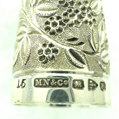 175 - Victorian hallmarked silver thimble, Chester assay, 5g. P&P Group 1 (£14+VAT for the first lot and £... 