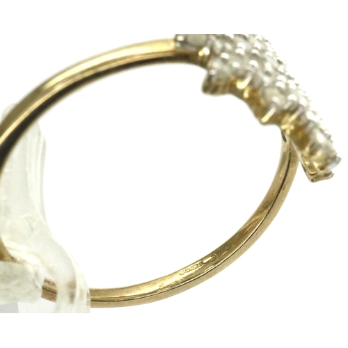 20 - 9ct gold ring set with diamonds, size S, 2.1g. P&P Group 1 (£14+VAT for the first lot and £1+VAT for... 