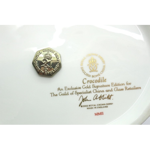 238 - Boxed Royal Crown Derby Crocodile, gold signature edition with gold stopper and certificate, L: 17 c... 