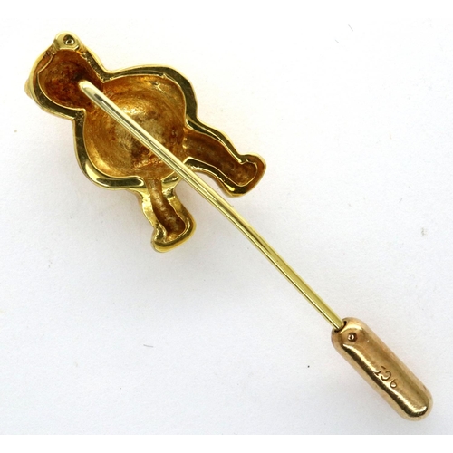 75 - 9ct gold Pooh Bear pin brooch, L: 20 mm, 3.9g. P&P Group 1 (£14+VAT for the first lot and £1+VAT for... 