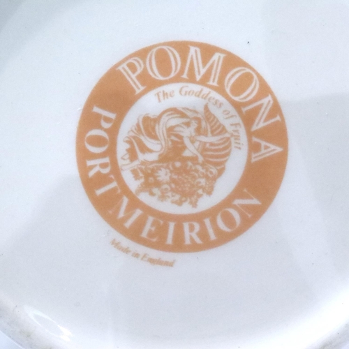 257 - Portmeirion Pomona: four dinner plates, four side plates and a jug. P&P Group 3 (£25+VAT for the fir... 