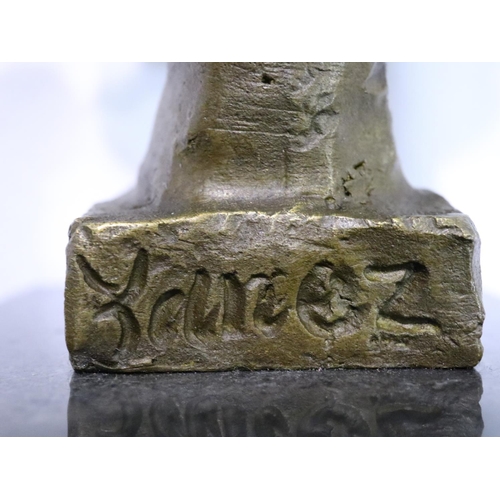 346 - Bronze Scottie Dog bust on marble base, signed but indistinct H: 14 cm. P&P Group 1 (£14+VAT for the... 