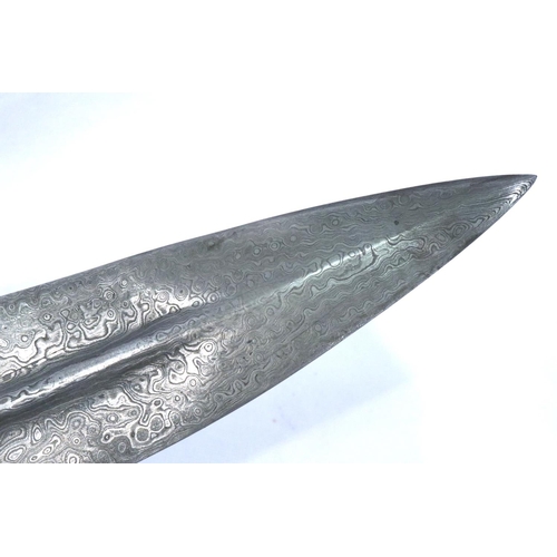 2288 - A fine Indian Mughal Empire katar or thrusting dagger, having a Damascus steel blade, the hilt and s... 