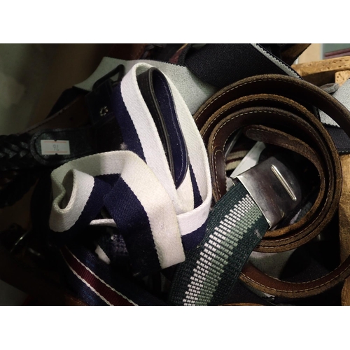 1041 - Pine box of gents belts. Not available for in-house P&P