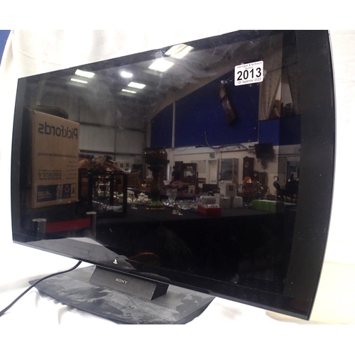 2013 - Sony 3D display monitor no CECH-2EBID 600m wide screen, working at lotting. Not available for in-hou... 