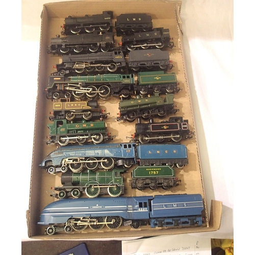 2069 - OO scale locomotives comprising of twelve steam outline locomotives, various makes in fair to good c... 