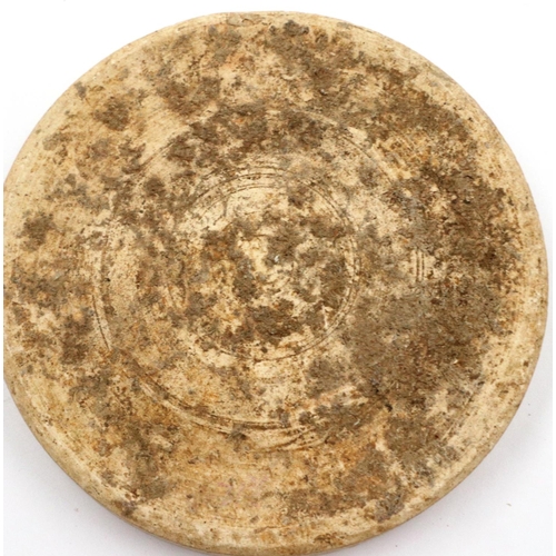 3011 - Ming Dynasty circular brush washer, the base with two finger recess, D: 9 cm. P&P Group 2 (£18+VAT f... 