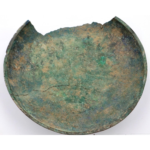 3034 - An archaic Shang Dynasty ritual bronze food vessel and cover, finely decorated by engraving througho... 