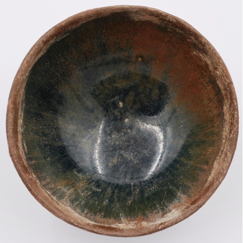 3042 - A southern Song Dynasty glazed bowl, footed, D: 10 cm, H: 4 cm. P&P Group 2 (£18+VAT for the first l... 